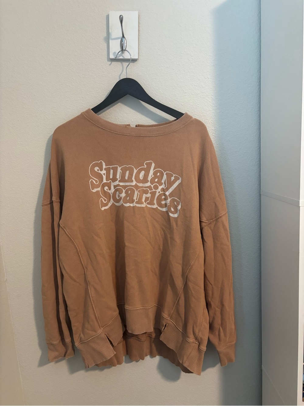 Aerie Chill Crew Sweatshirt Sunday Scaries - Picture 2 of 5